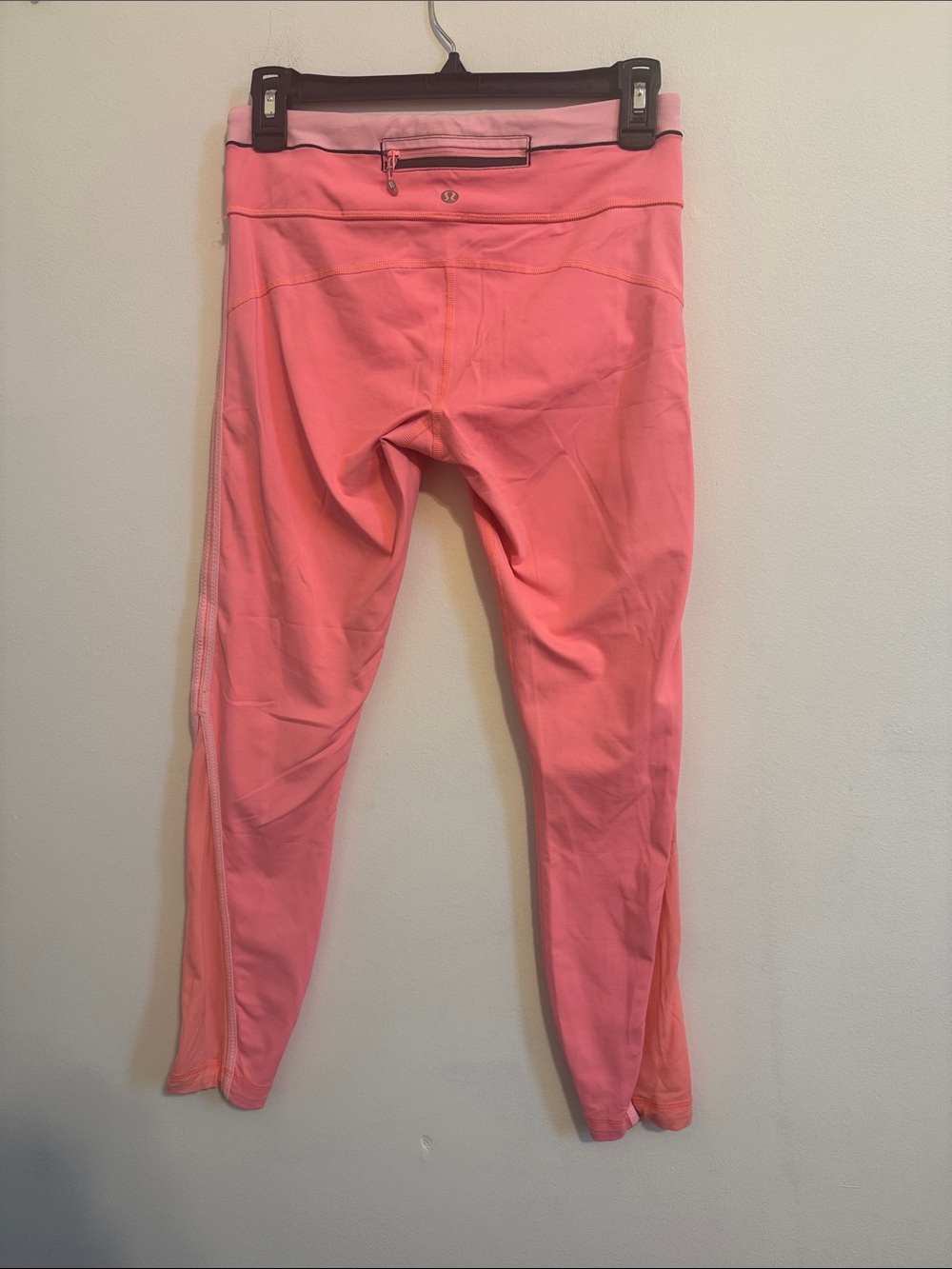 lululemon athletica Pink Coral Leggings - Picture 2 of 4